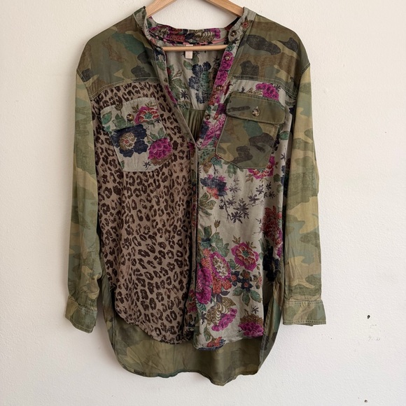 Pilcro Mixed-Print Utility Jacket in Olive Camo Leopard Floral Accents Size Sm - Picture 2 of 7